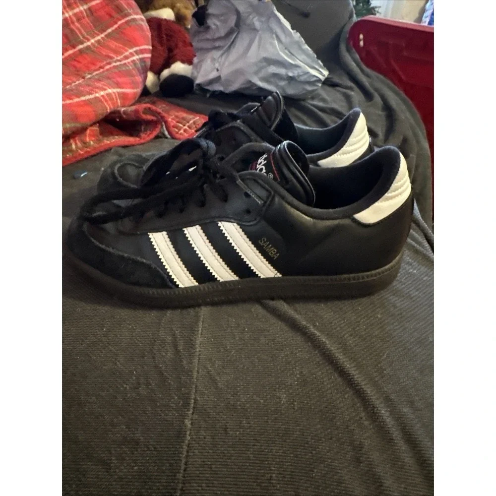 adidas Samba Black White Athletic Shoes - Picture 3 of 7